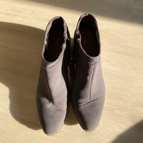 Toms Grey Booties - Picture 3 of 5